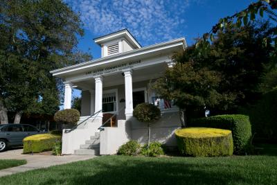  Front view of Los Altos Community House