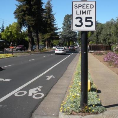 bike lane with no parking on street